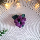 Ręcznie robiony brelok Winogrona fioletowe na szydełku Handmade Bawełna