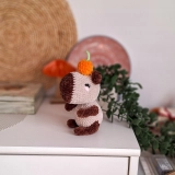 Ręcznie szydełkowana kapibara z mandarynką 18 cm – pluszowa przytulanka