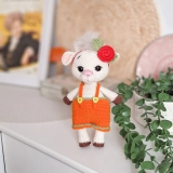 Koza Handmade na Szydełku z Zdejmowanymi Ubrankami 21 cm Prezent