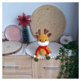 Jeleń szydełkowy 31 cm maskotka amigurumi handmade z szalikiem