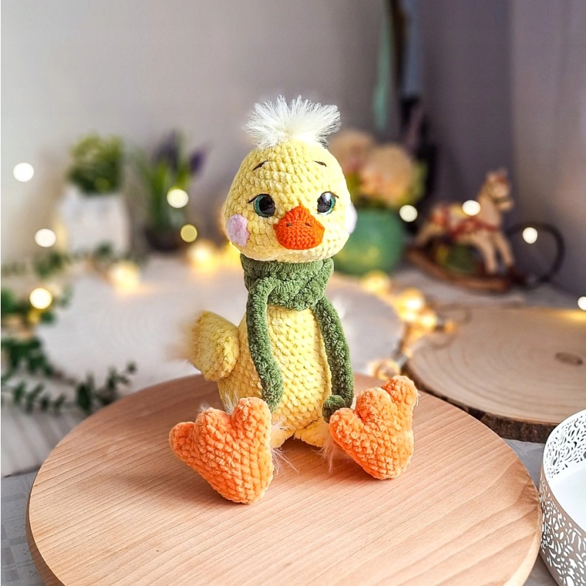 Pluszowa Gęś w Szaliku 31 cm – Ręcznie Robiona Maskotka Handmade