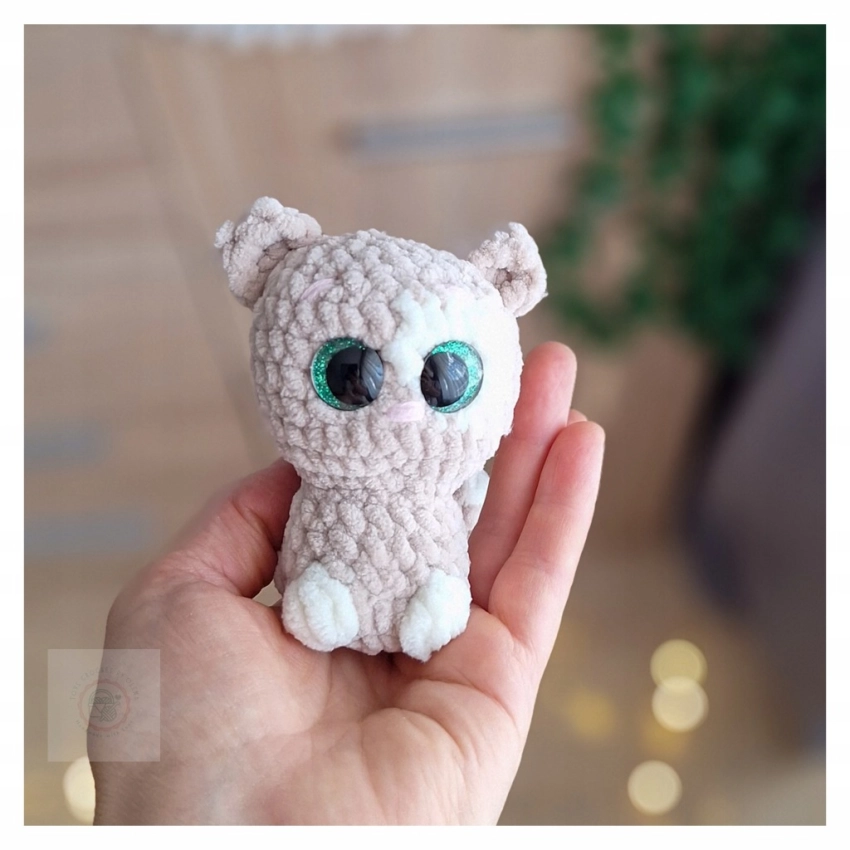 Kotek szydełkowy brelok 10 cm handmade maskotka amigurumi