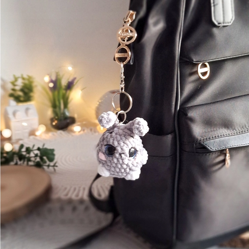 Brelok Królik Handmade na szydełku z pluszowej włóczki 13 cm