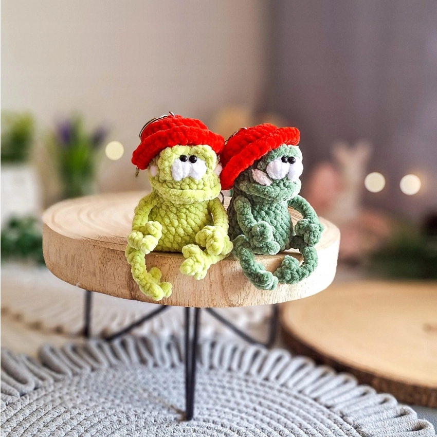 Zestaw 2 breloków Żabka Handmade szydełkowa pluszowa 18 cm