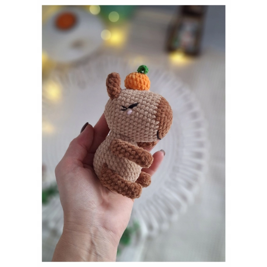 Kapibara szydełkowa 15 cm handmade zabawka rękodzieło amigurumi