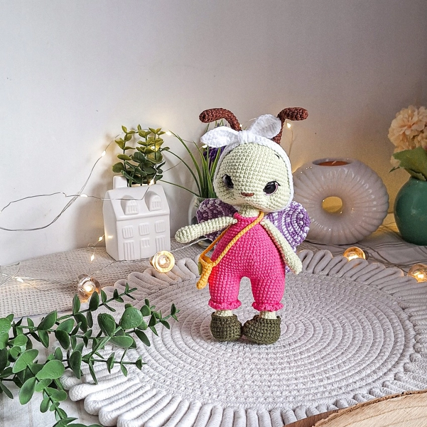 Szydełkowa Laleczka Motylek 20 cm Handmade Prezent dla dziecka